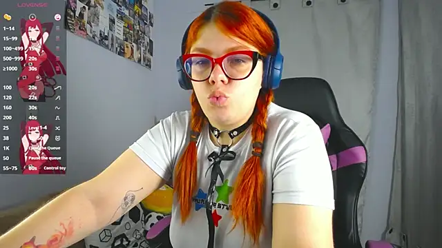 lucie nicolls online show from March 7, 2025, 8:22 pm