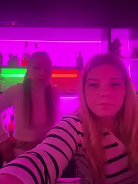 Snapshot of LizzyLush_ chatting on March 22, 2025, 10:04 pm LizzyLush online show from March 22, 2025, 10:04 pm