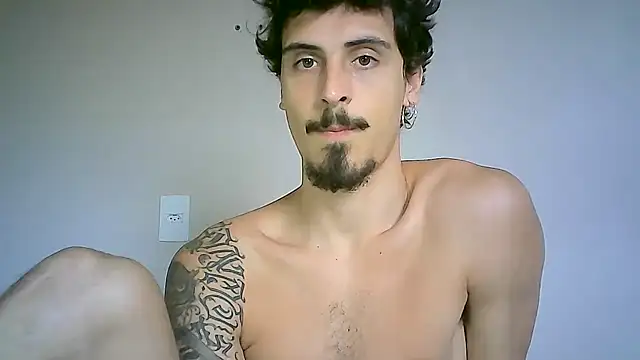 Snapshot of milkoffe chatting on December 2, 2024, 4:42 pm milkoffe online show from December 2, 2024, 4:42 pm