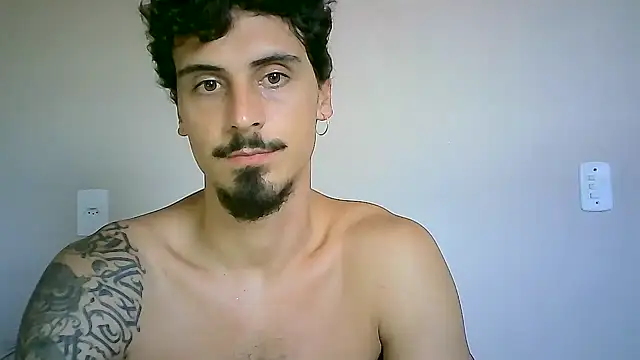 Snapshot of milkoffe chatting on January 23, 2025, 1:56 pm milkoffe online show from January 23, 2025, 1:56 pm