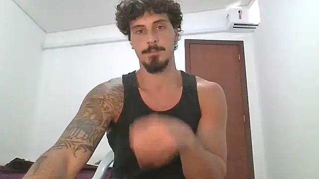 Snapshot of milkoffe chatting on February 4, 2026, 1:28 pm milkoffe online show from February 4, 2026, 1:28 pm