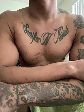 Snapshot of MidnightFlexxx chatting on December 20, 2024, 5:40 pm MidnightFlexxx online show from December 20, 2024, 5:40 pm