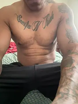 Snapshot of MidnightFlexxx chatting on January 10, 2025, 6:17 pm MidnightFlexxx online show from January 10, 2025, 6:17 pm