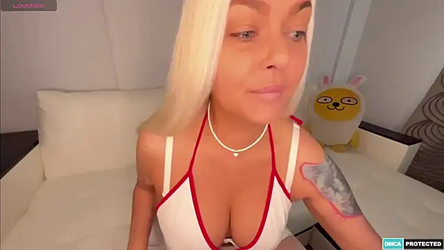 Snapshot of Anna_Bali chatting on January 13, 2025, 4:50 am Anna Bali online show from January 13, 2025, 4:50 am