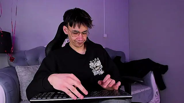 CalvinOwens online show from February 8, 2025, 1:01 pm