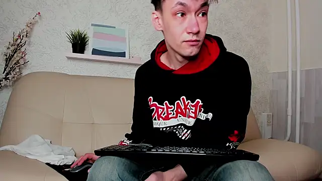 CalvinOwens online show from February 15, 2025, 5:09 am