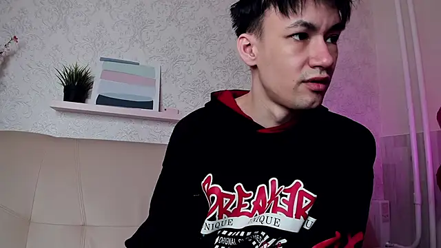 CalvinOwens online show from February 15, 2025, 8:33 am