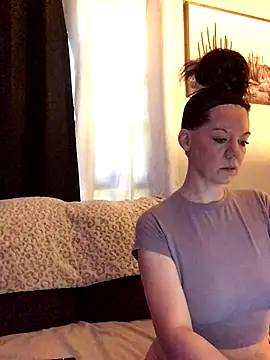 SidneyRaee online show from September 11, 2025, 5:46 pm