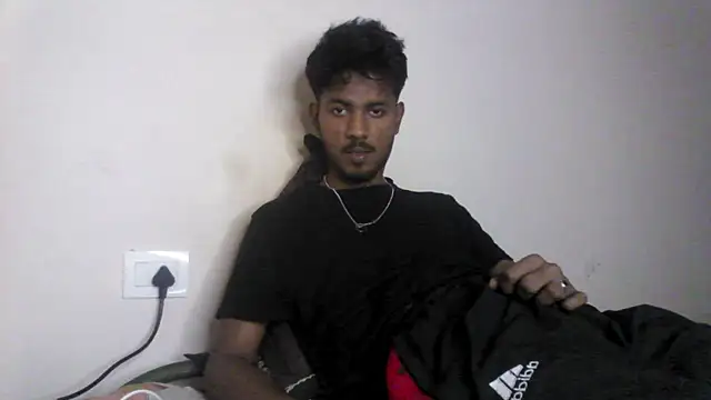 Snapshot of just_fucks chatting on October 19, 2025, 10:43 pm just fucks online show from October 19, 2025, 10:43 pm