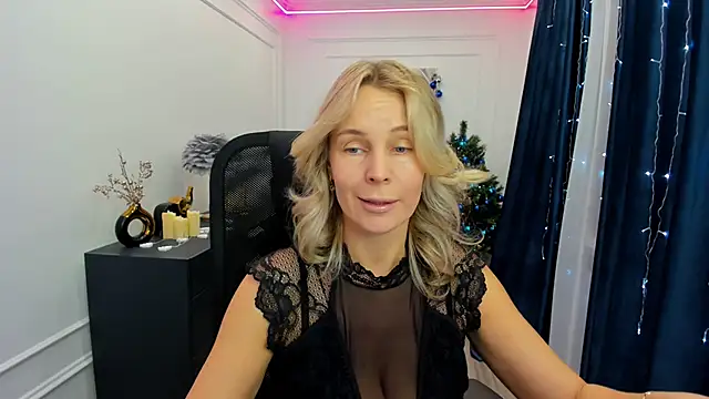 Snapshot of Sinty_Devis chatting on December 18, 2025, 11:38 am Sinty Devis online show from December 18, 2025, 11:38 am