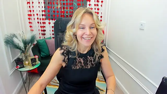 Snapshot of Sinty_Devis chatting on February 10, 2026, 4:38 am Sinty Devis online show from February 10, 2026, 4:38 am