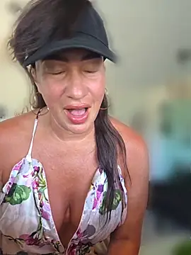 Snapshot of TheGoddessBianca chatting on June 14, 2026, 9:11 am TheGoddessBianca online show from June 14, 2026, 9:11 am