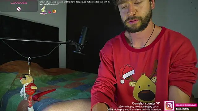 Snapshot of just_maxii chatting on December 20, 2024, 1:58 am just maxii online show from December 20, 2024, 1:58 am