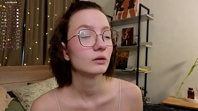 IdaValenti online show from March 8, 2025, 1:28 am