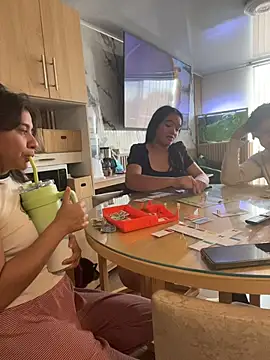 Nina-Eros1 online show from December 5, 2025, 5:42 pm