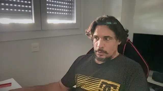 ManuMata online show from October 22, 2025, 2:17 pm