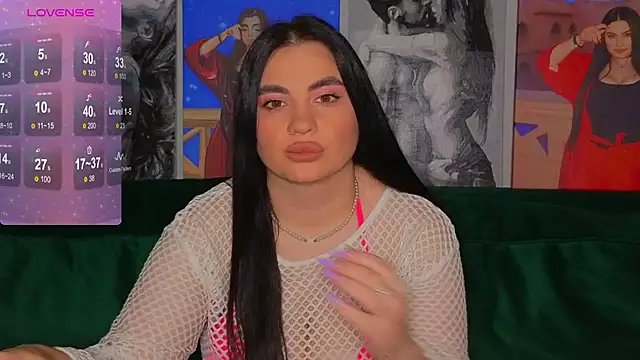 Nikki Kardashian online show from December 10, 2024, 8:27 pm