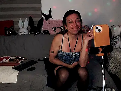Gikitrans76 online show from April 23, 2026, 12:56 am