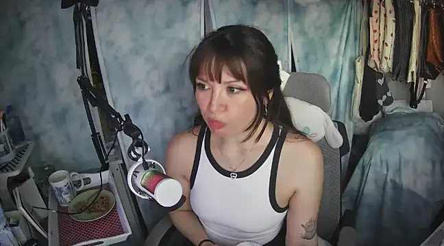 angelic sg online show from December 9, 2024, 11:45 pm