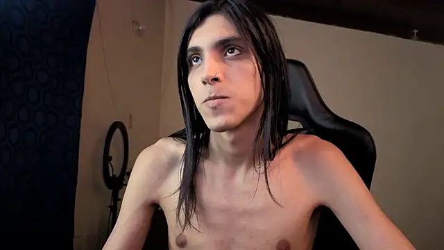 angelitofemboy online show from April 24, 2026, 6:49 am