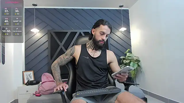 Apolo Bianco  online show from September 18, 2025, 11:18 pm