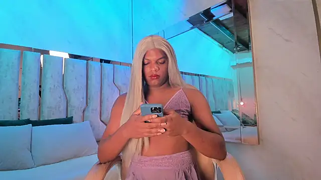 ari monet online show from December 14, 2025, 11:48 am