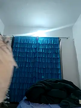 Angel rani2 online show from April 18, 2026, 3:05 pm