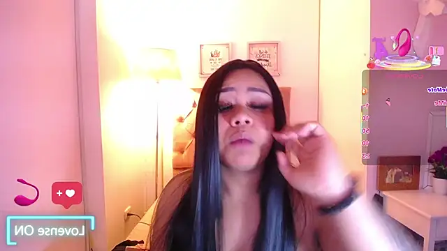 Nahom1  online show from October 28, 2025, 11:07 pm