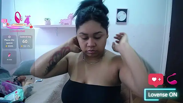 Nahom1  online show from November 5, 2025, 9:48 pm