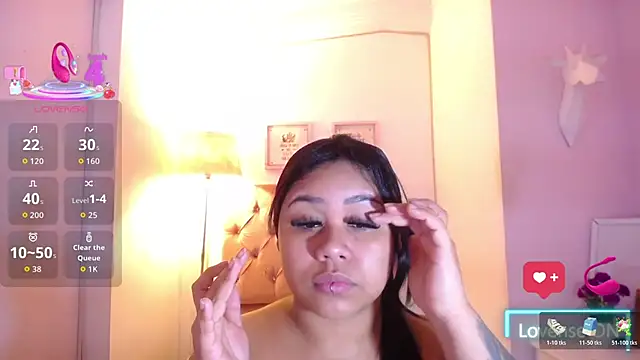 Nahom1  online show from November 16, 2025, 1:55 am