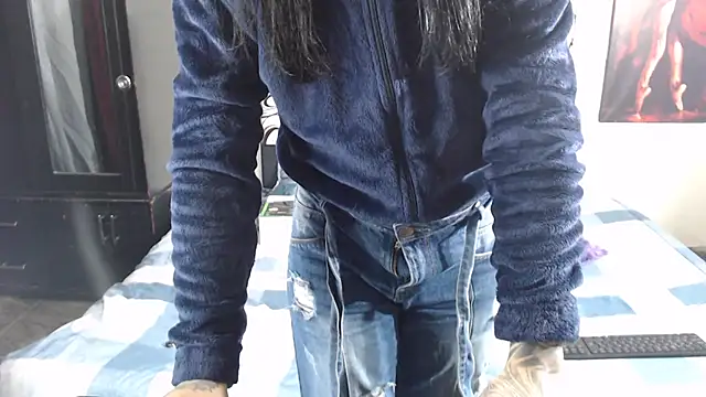 emma onassis 17 online show from November 4, 2025, 2:21 am