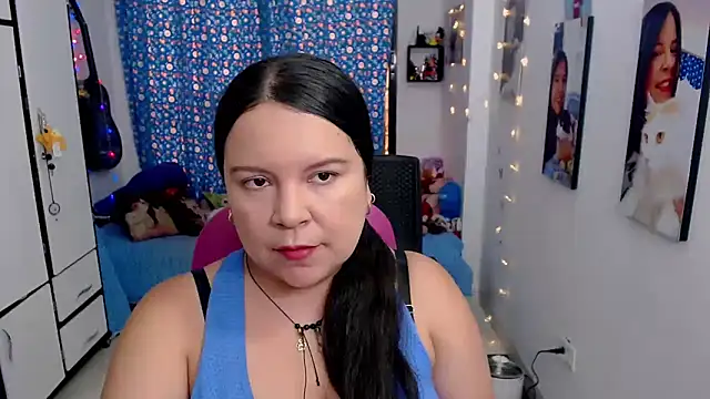 claryssa  online show from October 1, 2025, 7:09 pm