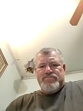 bigdoog8 online show from April 11, 2026, 9:30 pm