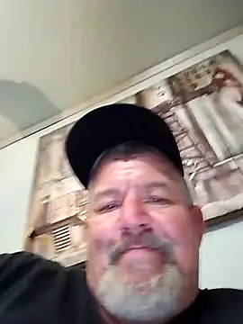 Snapshot of bigdoog8 chatting on April 30, 2026, 12:50 am bigdoog8 online show from April 30, 2026, 12:50 am