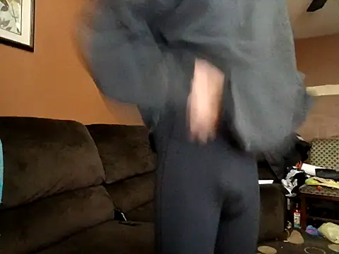 Snapshot of Hugebwc102 chatting on December 20, 2024, 10:16 am Hugebwc102 online show from December 20, 2024, 10:16 am