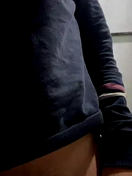 emily rosse04 online show from November 14, 2025, 10:47 am