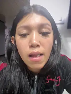 emily rosse04 online show from December 19, 2025, 12:23 pm