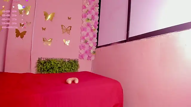 grandmother milf online show from February 18, 2026, 12:23 pm