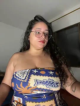 CurlyGirl 1 online show from November 4, 2025, 2:10 am