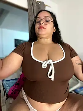 CurlyGirl 1 online show from January 9, 2026, 10:33 pm