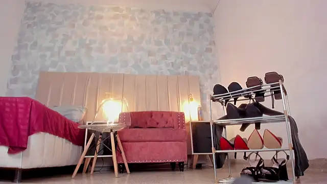 Snapshot of samara_smithh chatting on February 7, 2025, 1:32 pm samara smithh online show from February 7, 2025, 1:32 pm