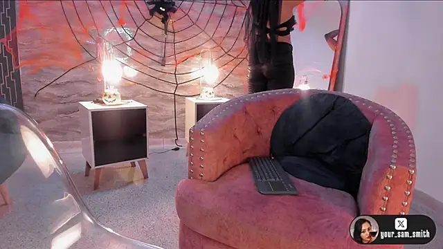 Snapshot of samara_smithh chatting on October 31, 2025, 11:44 am samara smithh online show from October 31, 2025, 11:44 am