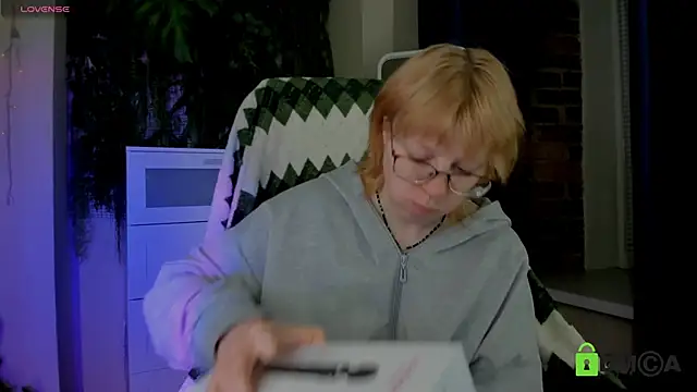 Melissa Wells online show from April 23, 2026, 10:12 pm