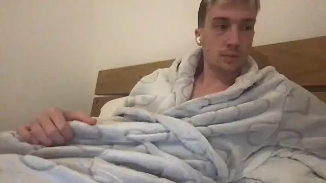 hungandfun05 online show from December 11, 2024, 7:57 pm