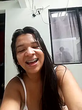 VivienAndClark online show from November 23, 2025, 5:46 pm