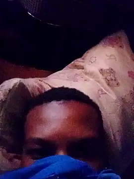 Lucaslonny09 online show from November 9, 2025, 2:15 pm