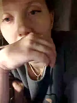 Snapshot of LeraSweet chatting on December 3, 2024, 7:55 pm LeraSweet online show from December 3, 2024, 7:55 pm