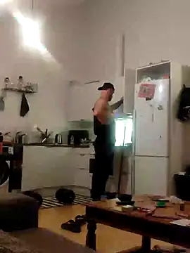 eltoulou online show from January 22, 2025, 8:06 pm