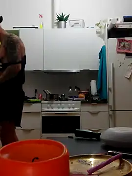 eltoulou online show from February 20, 2025, 6:02 pm