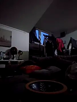 eltoulou online show from April 12, 2026, 3:55 am